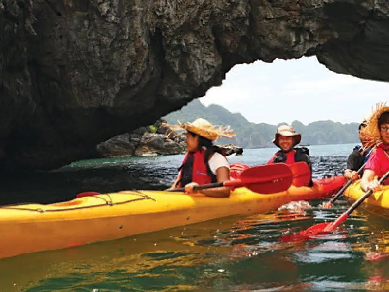 Bien Ngoc 22 Cruise