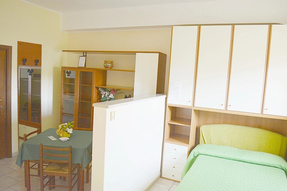 Studio in Reggio di Calabria - 2 km From the Beach