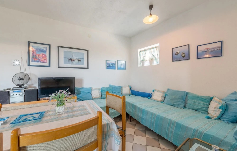 Stunning Apartment in Tribunj With 1 Bedrooms