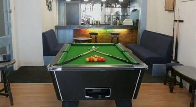 Sunrise Avenue Hotel