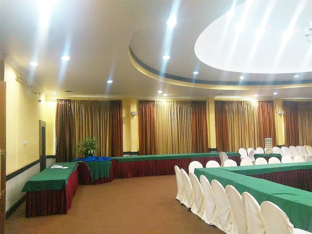 The Woods Manor MG Road