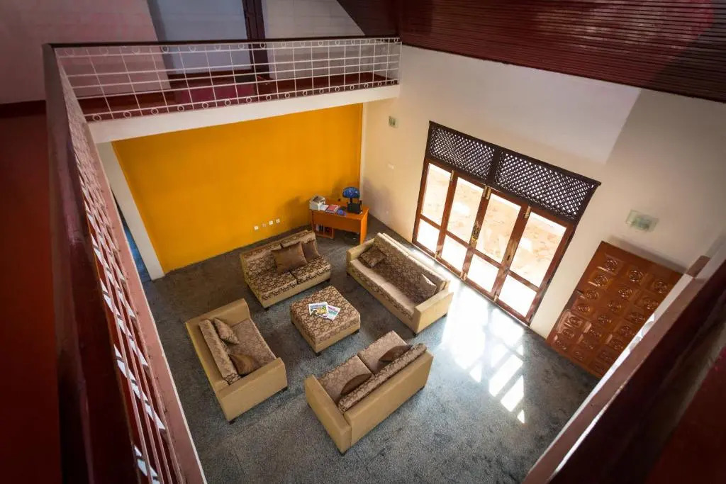 Dayanithi Guest House