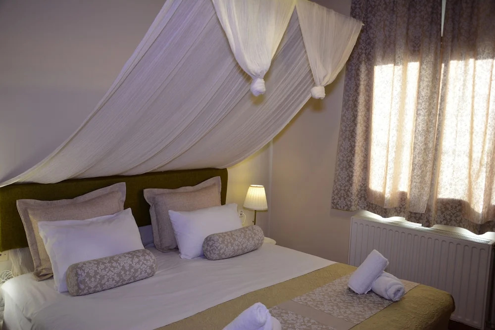 Elianthos Villas