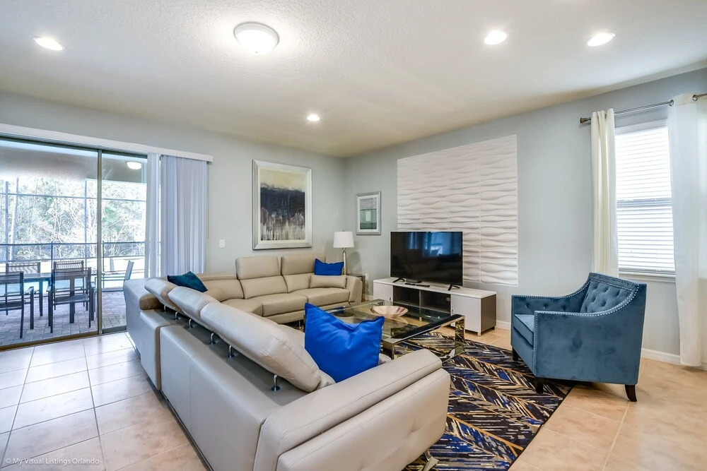 Gorgeous 8br/5ba Windsor at Westside Resort Pool Villa Mins to Disney 1662la