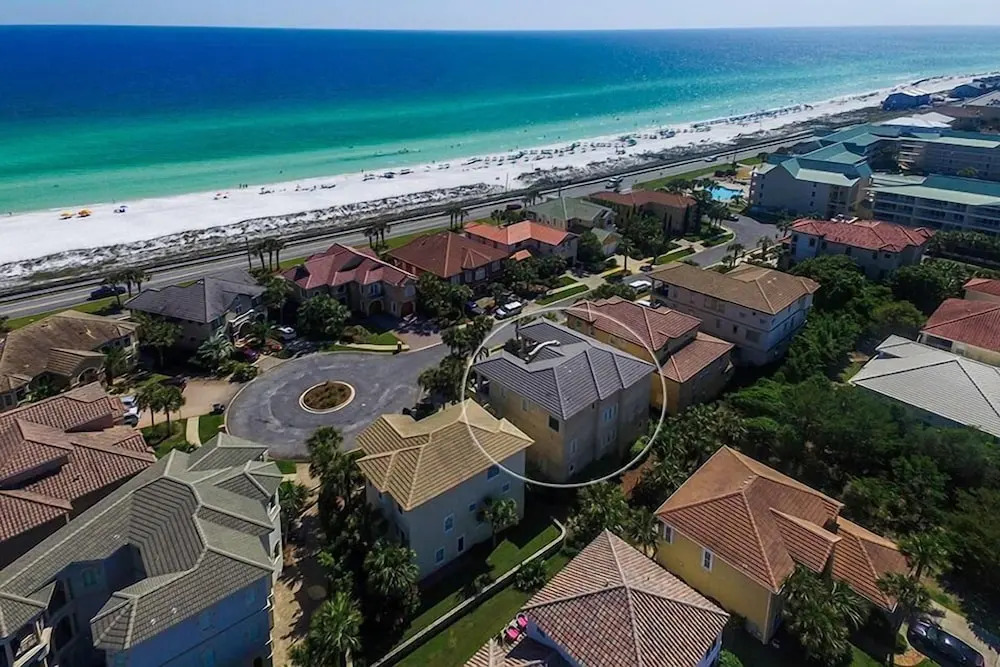 Casa de Palms 5 Bedroom Holiday Home by Five Star Properties