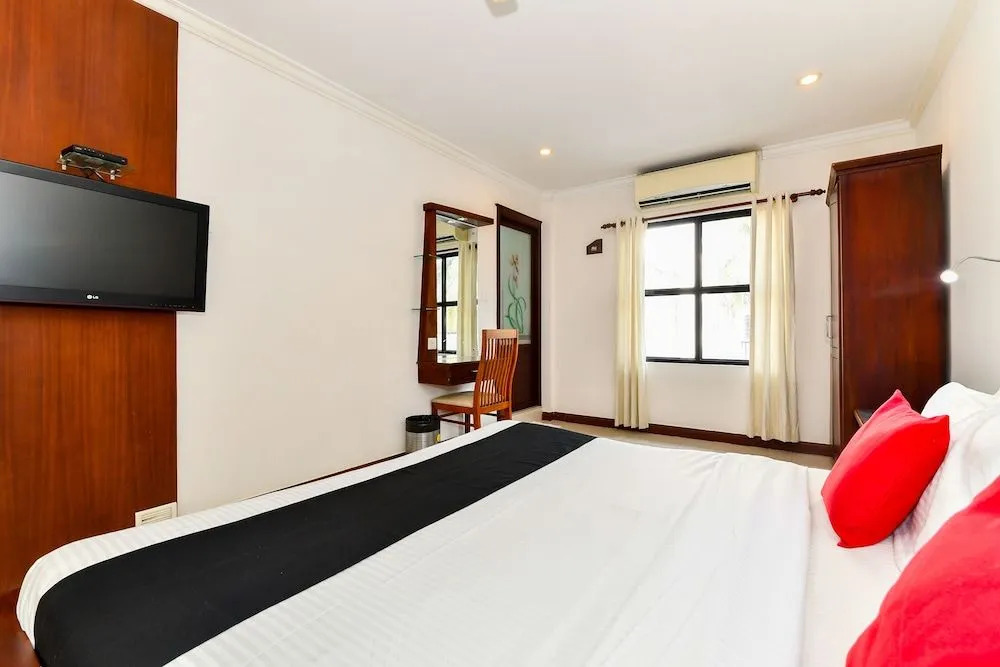 Capital O 848 The Pearl Palace Hotel