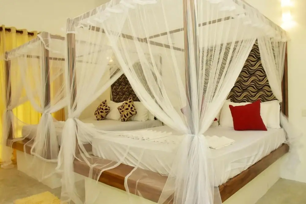 Safari Queens Resort