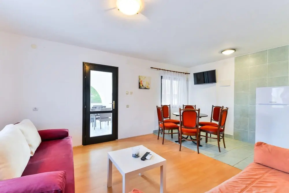 LOJAN Apartments