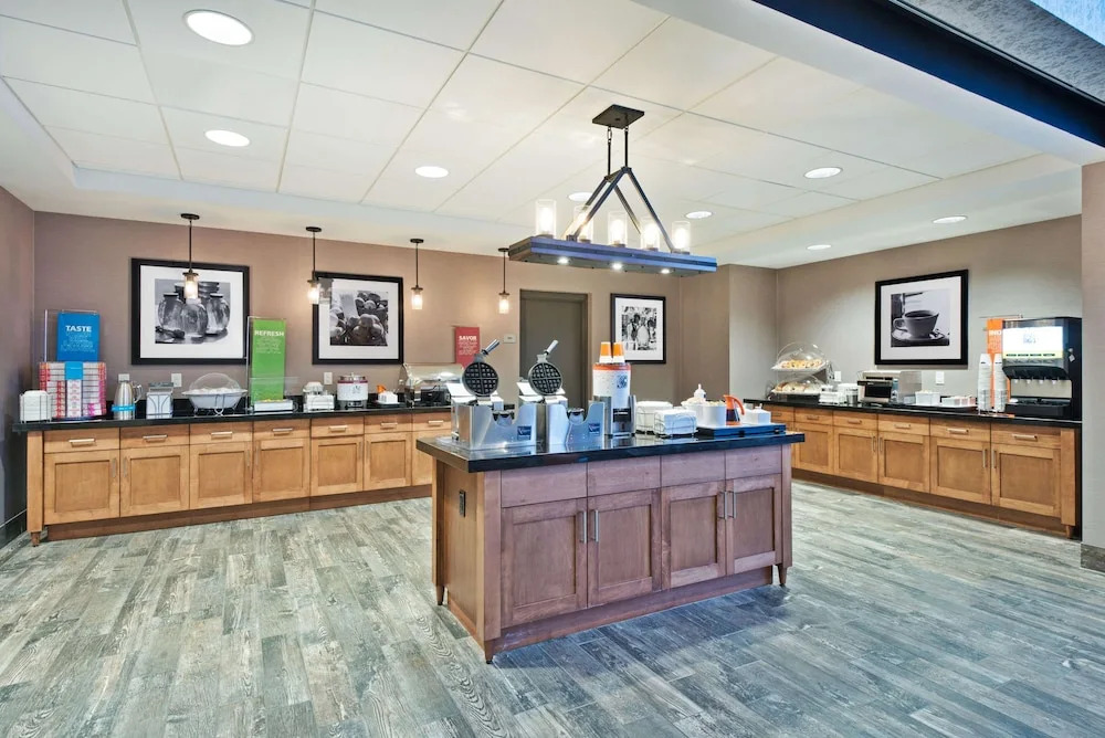 Hampton Inn & Suites North Huntingdon-Irwin, PA