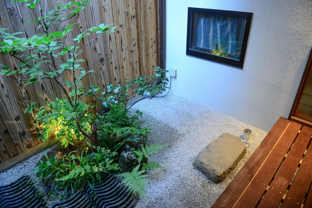 Kyoto Guest House Nanni Saiin