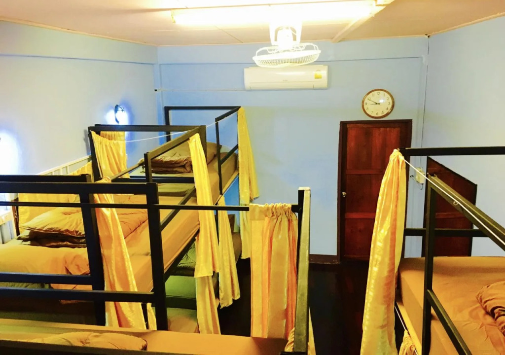My House Tour & Hostel