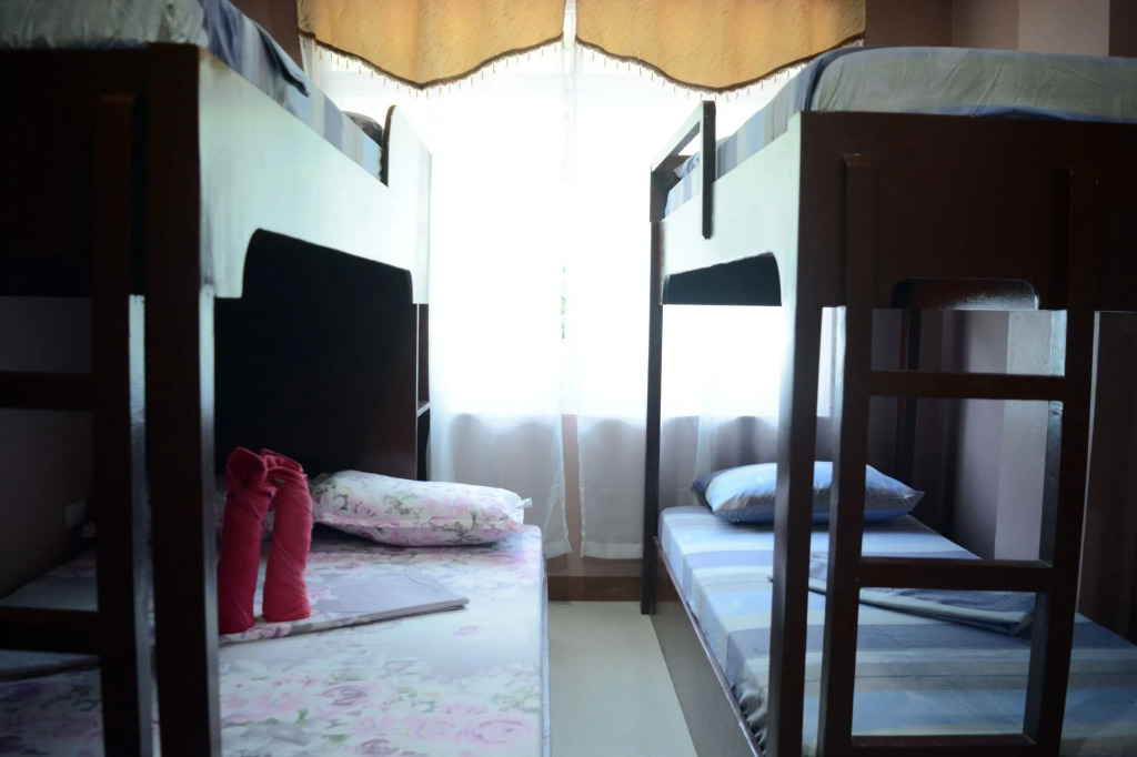 OYO 712 Island Hop Nido Hostel