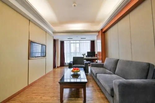 Hongyang Hotel Shenzhen North Railway Station