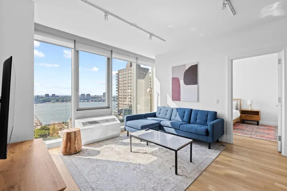 Forte Select by Rove Travel 2BR Midtown West Apt