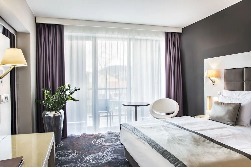 Aura Hotel Adults Only