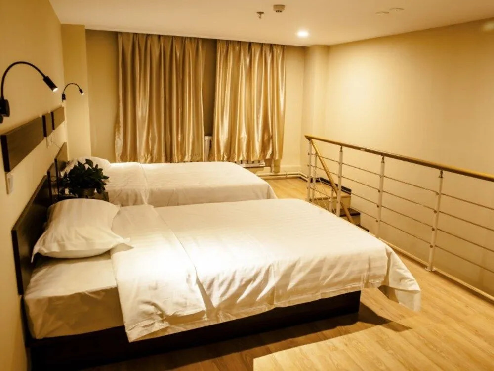 GreenTree Inn DaLian Ganjingzi District Airport New District Lazishan Express Hotel