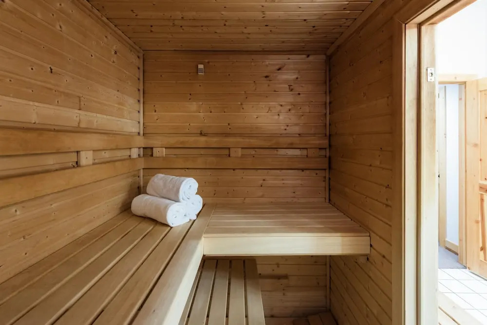 Telemark by AvantStay - Sleeps 18! Tahoe Cabin w/Hot Tub, Theatre & Sauna