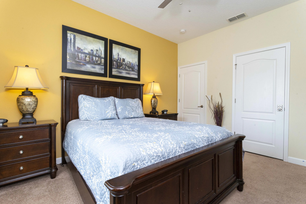 Splendid 4 Bedroom w Pool Close to Disney 3049 Paradise Palms Resort