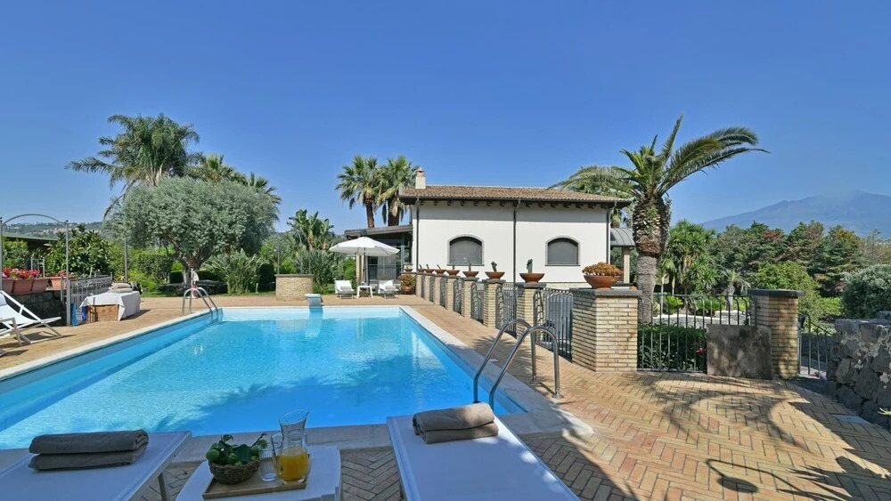VILLA BIDDIZZA 10, Emma Villas