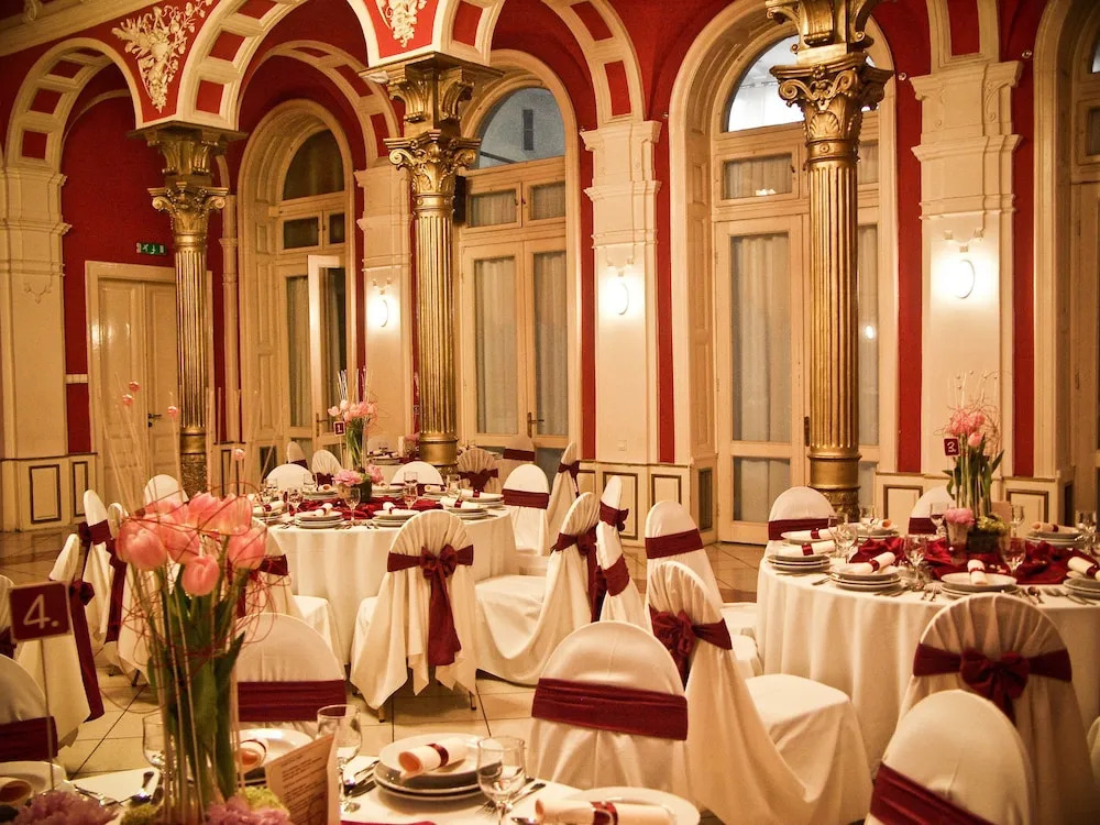 Korona Hotel