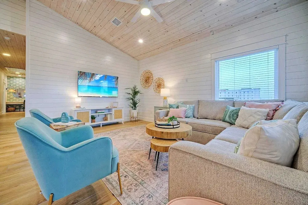Private Pool, Firepit, Balcony, Patio Boat Parking Mint to Be by Avantstay