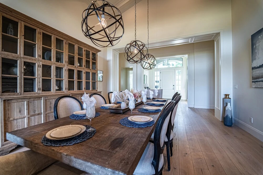 104th Mesa 5 Bedroom Home by RedAwning
