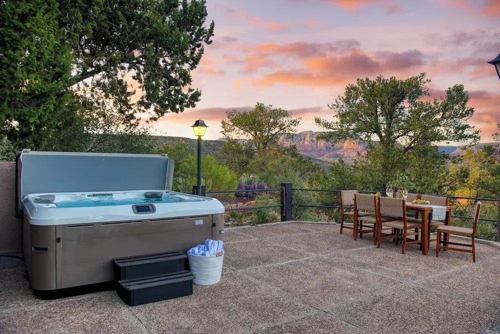 Mid-century Gem w/ Views, Hot Tub & Sunroom Lounge Red Rock Haven by Avantstay