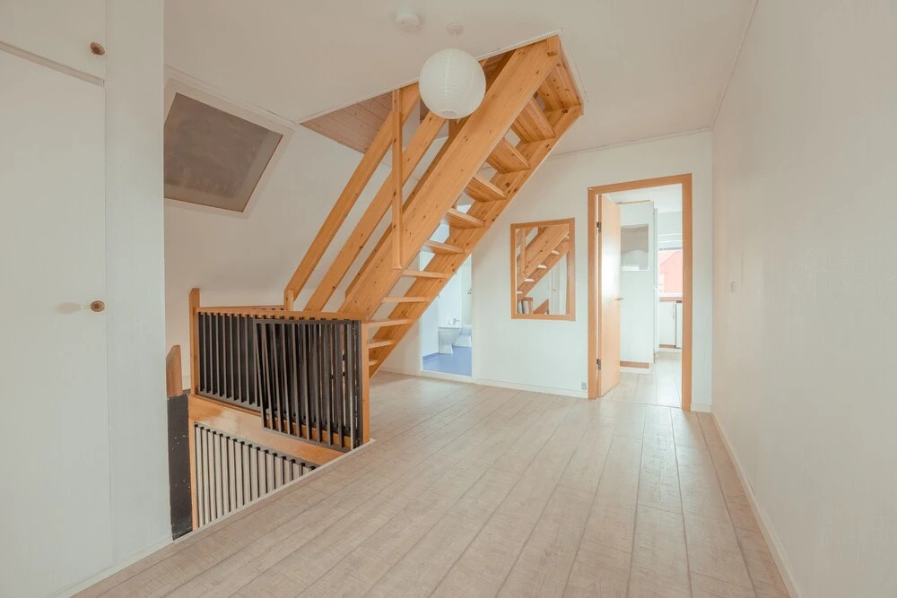 Sea View Apt / Central / Spacious / Free Parking