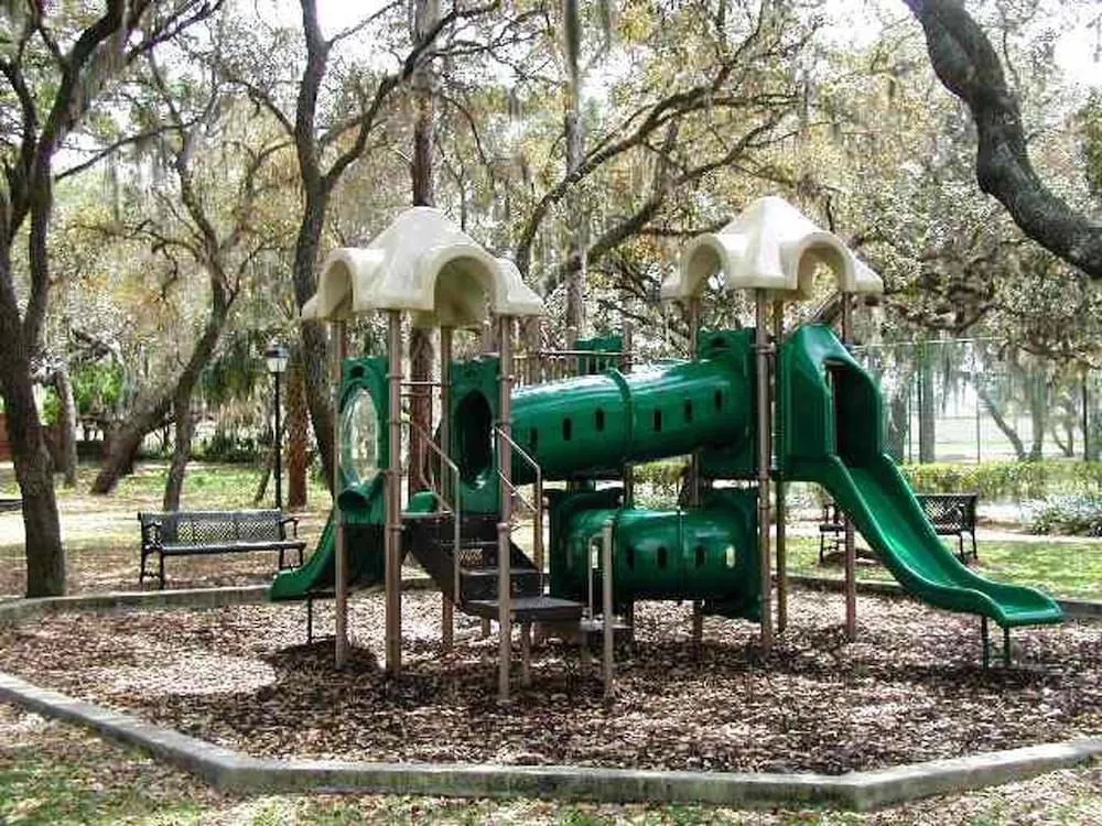 Sunny Oaks