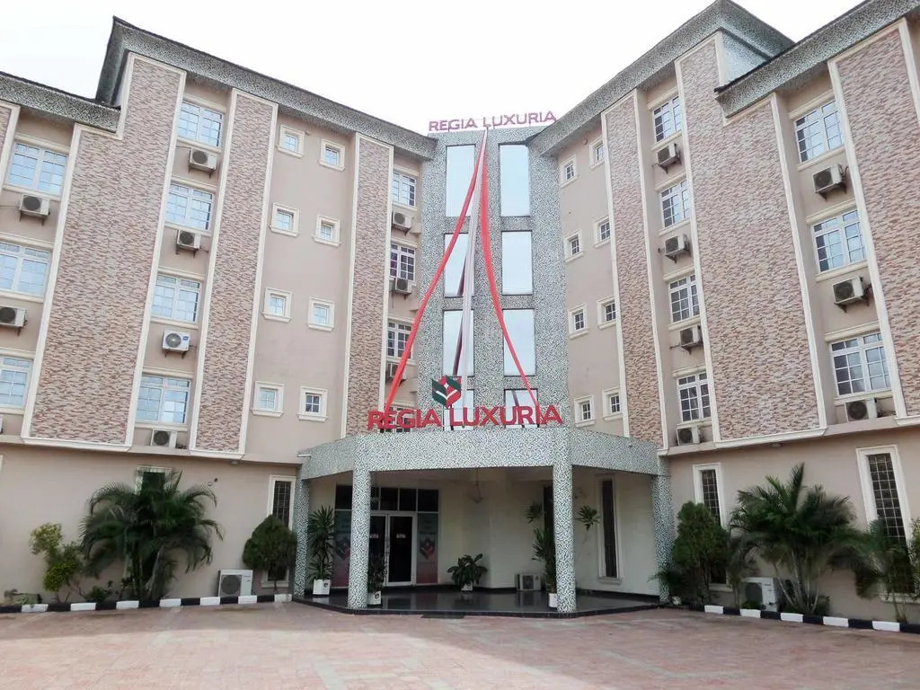 Regia Luxuria Hotel & Suites