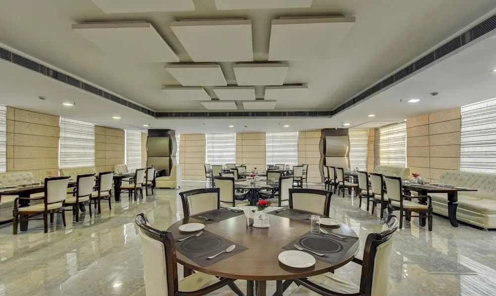 Treebo Elysee, Patel Nagar