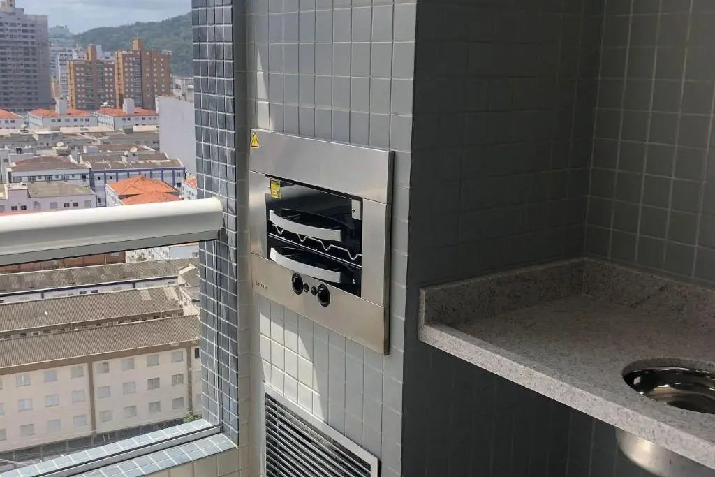 Apto com 01 Dormitório a 50 metros da Praia Bairro Boqueirão