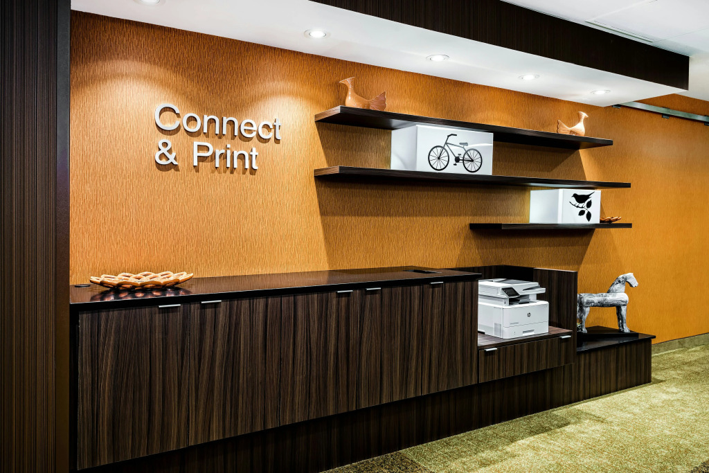 Fairfield Inn & Suites Van Canton Area