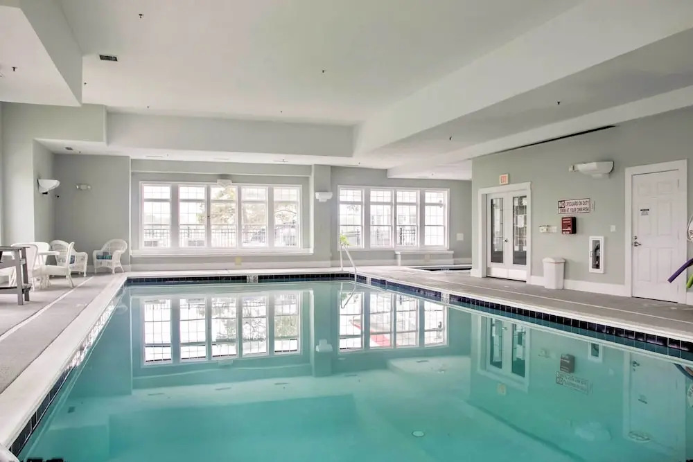Pet-friendly Ocean View Condo w/ Community Perks!
