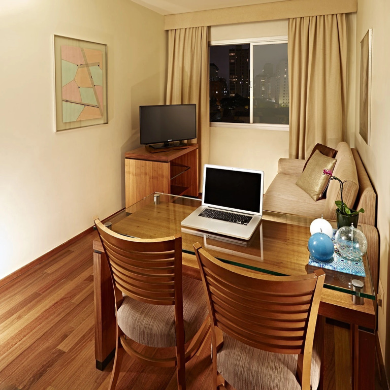 Regent Park Suite Hotel