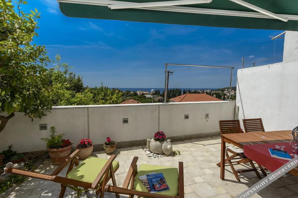 Duplex Maria Di, Free Parking, Sea View