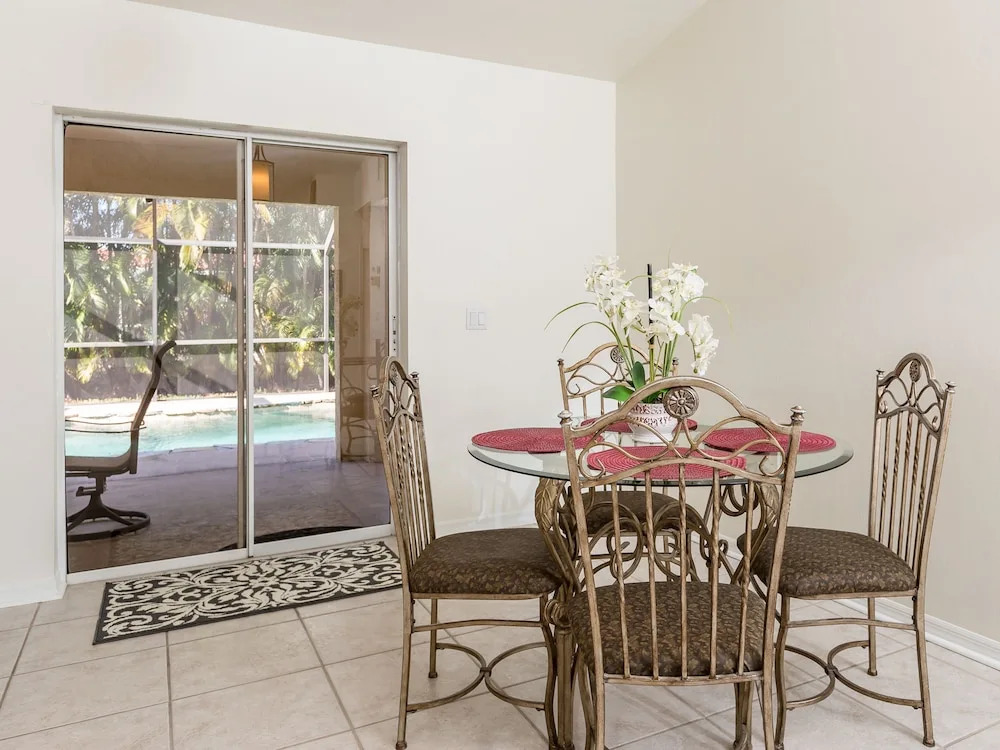 5828 SW 1st Place Home