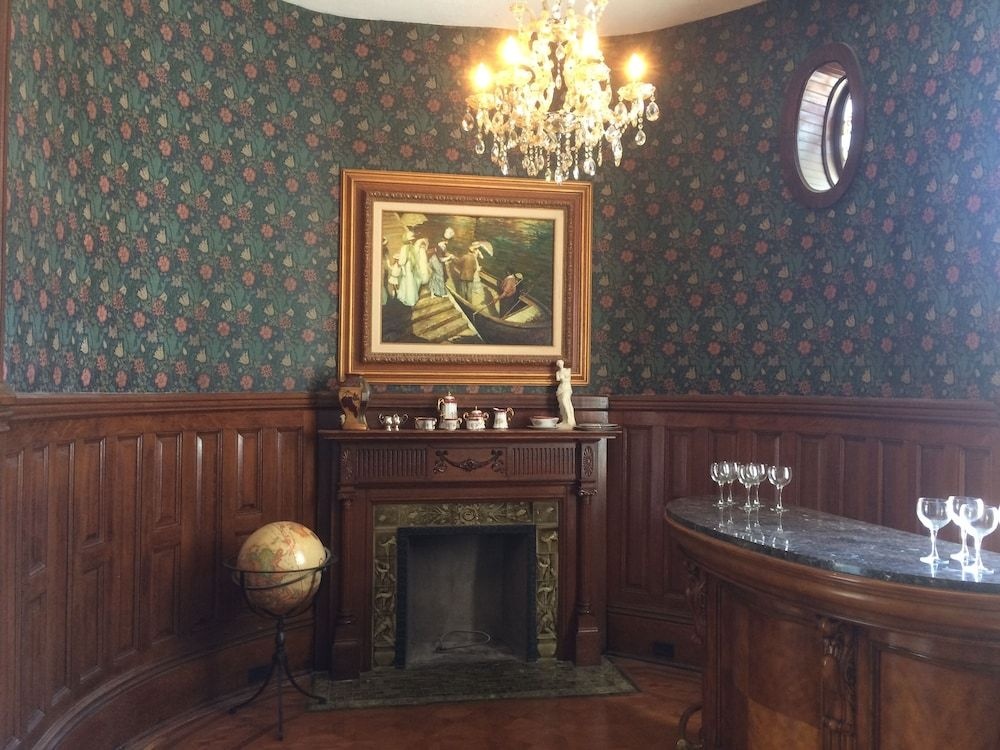 Godley Manor