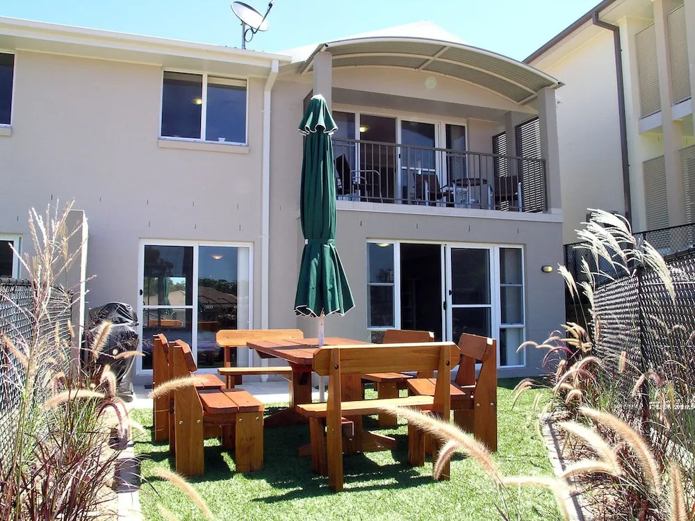 Lagoons Estate, 5 Lamandra Crescent,