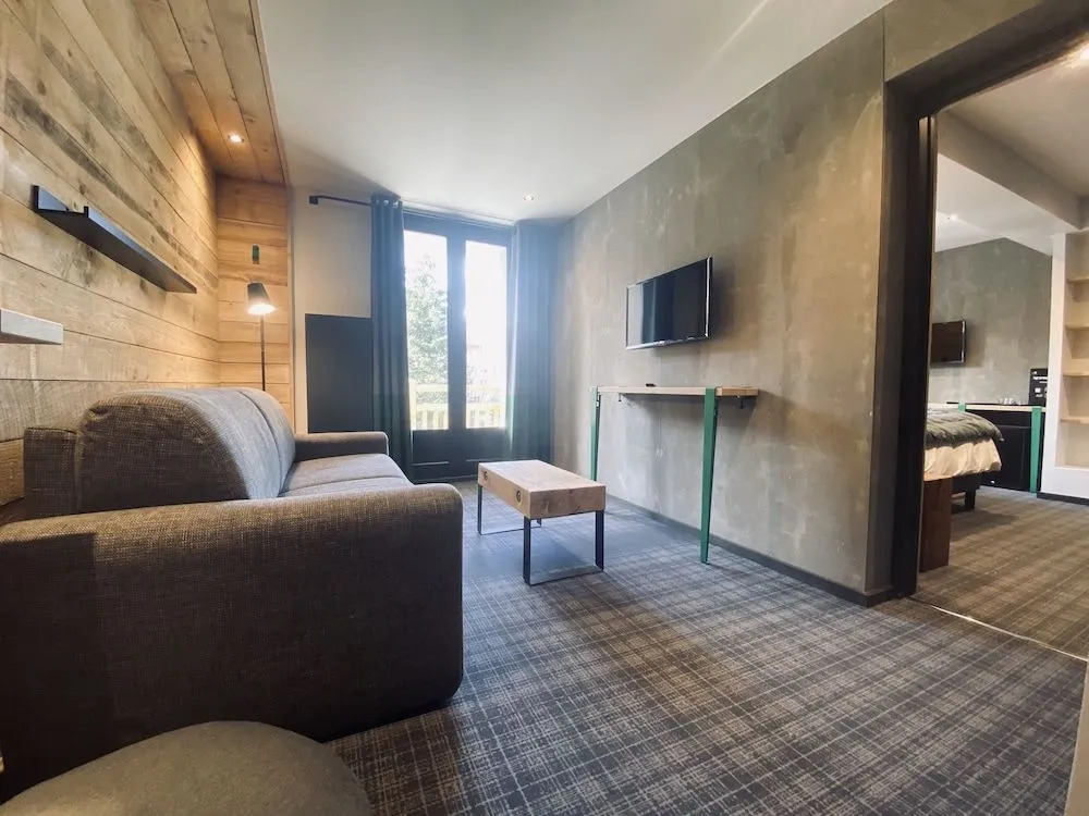 Hotel 16 - 150