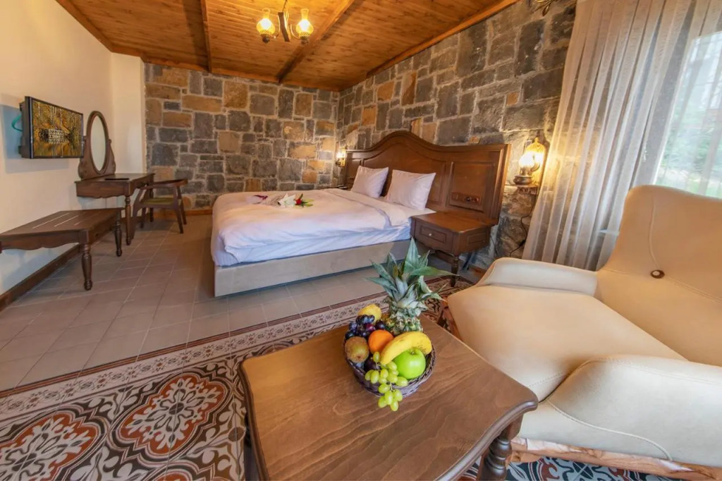 Foleya Mountain Resort Hotel & Villas