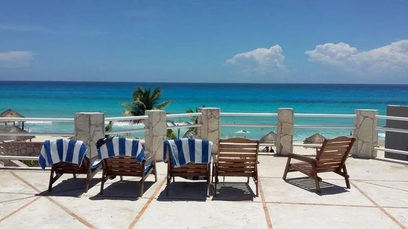 Solymar Condo Beach Resort by Casago