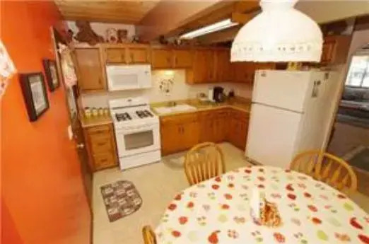 Cinderellas Sweet Retreat by Big Bear Cool Cabins