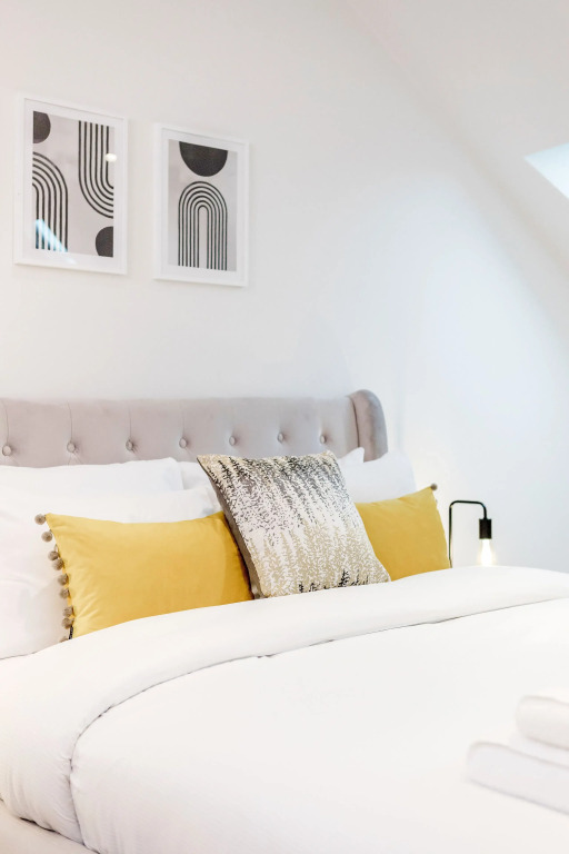 Lumina House - Fitzrovia - by Frankie