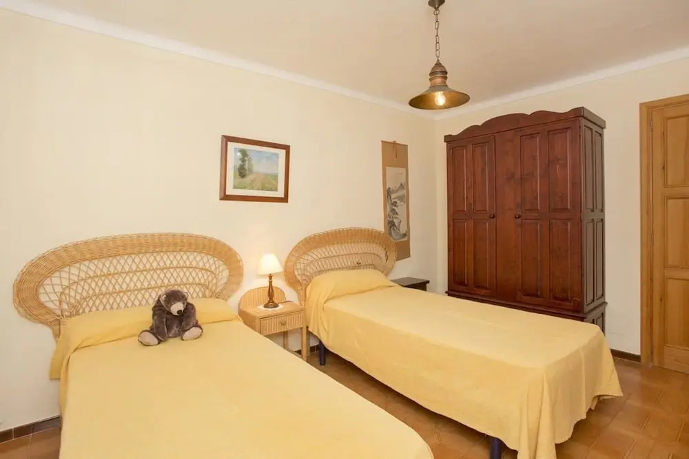 Villa - 4 Bedrooms with Pool and WiFi - 103158