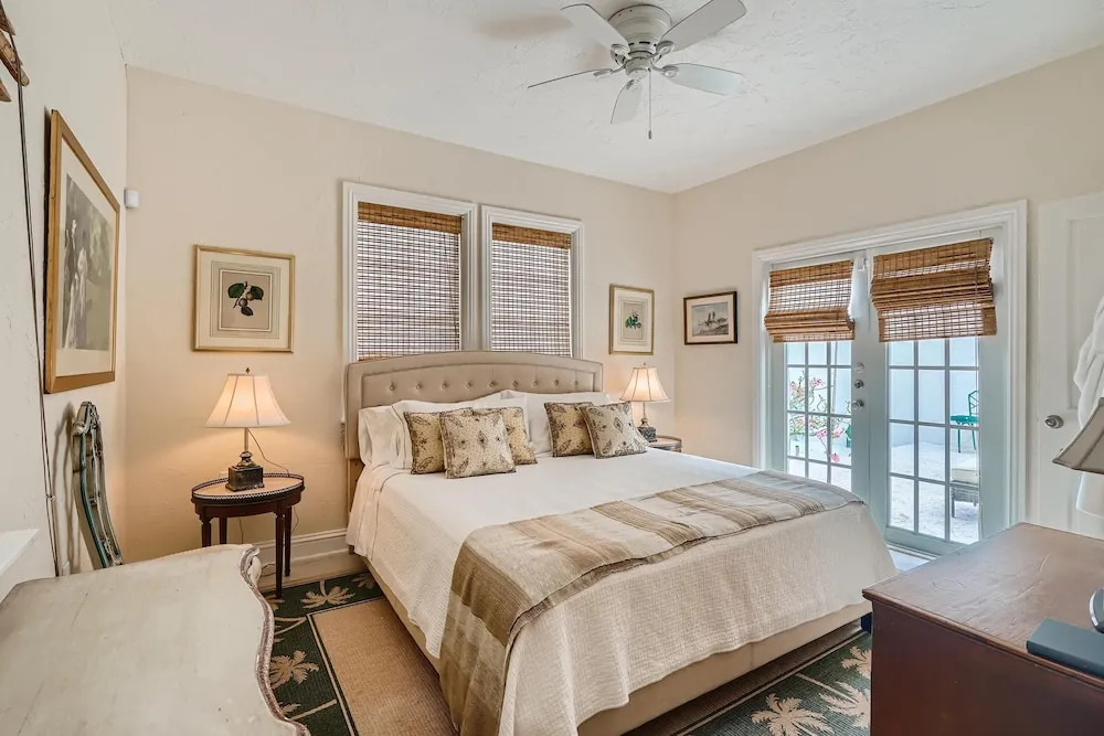Villa Gardenia - Peaceful Garden Oasis with Open Floor Plan