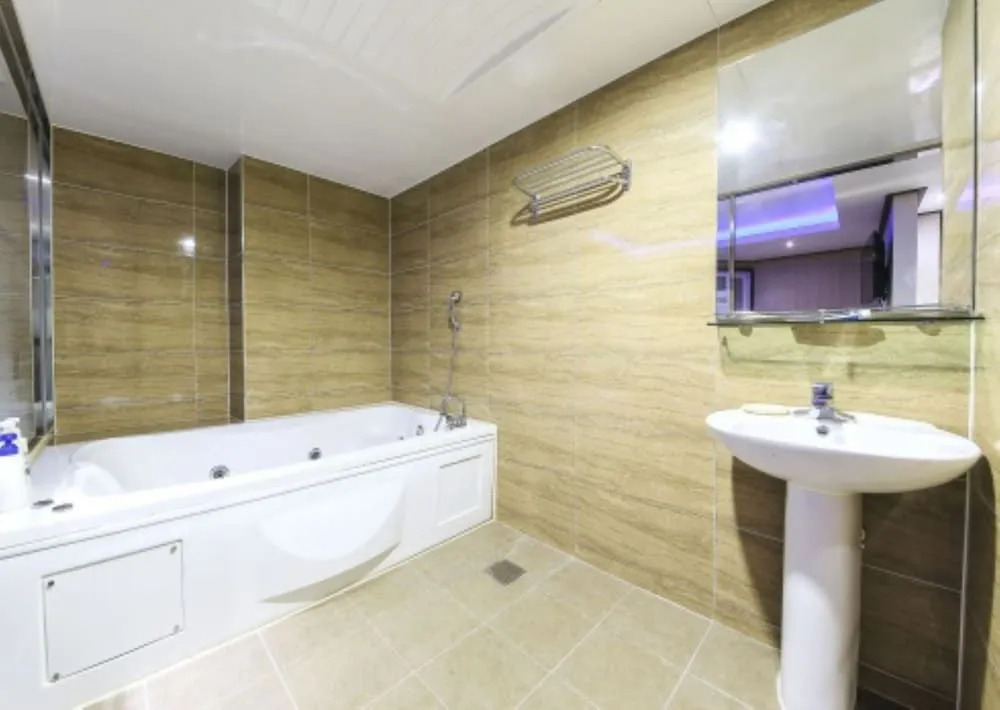 Hotel M