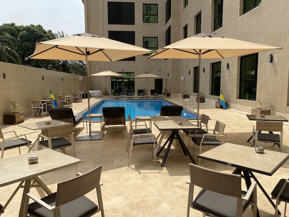 STAR LAND HOTEL BASTOS