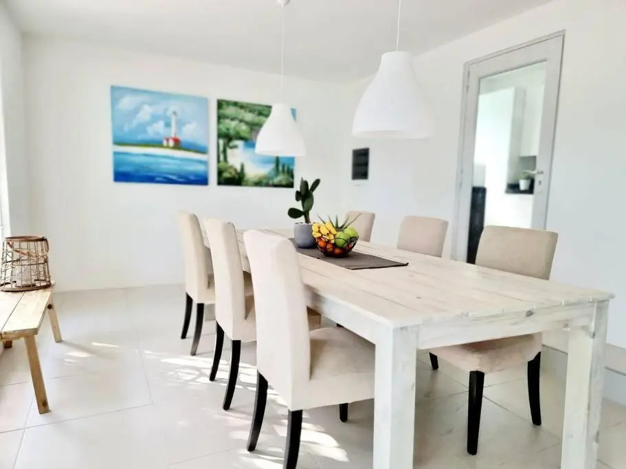 3-Bedroom villa - Very close to Mambo Beach or Willemstad - 3 min drive