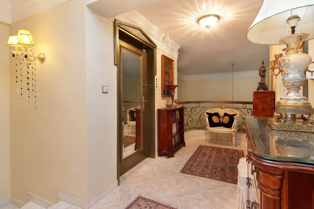 Royal Riviera Residence